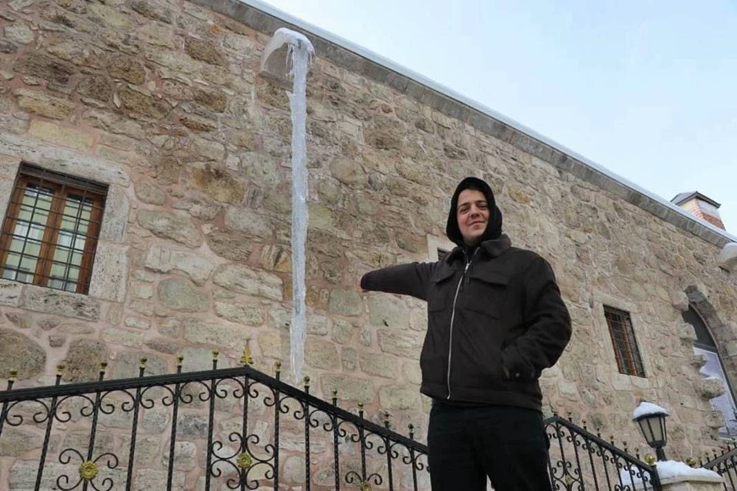 Soğuk hava rekoru kıran ilçe, dudakları uçuklattı! 15